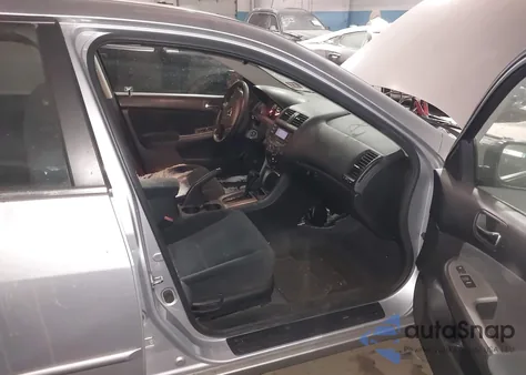 2004 Honda Accord 2.4 Ex из США, поврежденный, VIN 1HGCM56774A006866